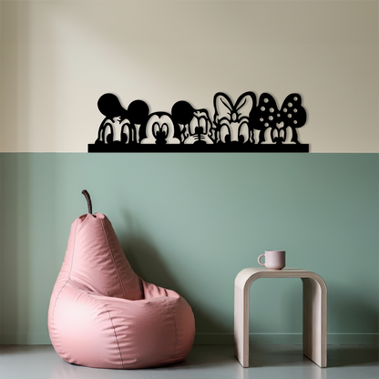 Mickey Mouse Ailesi Temalı Ahşap Duvar Tablosu