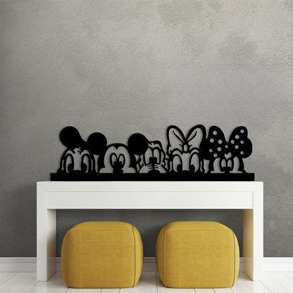 Mickey Mouse Ailesi Temalı Ahşap Duvar Tablosu